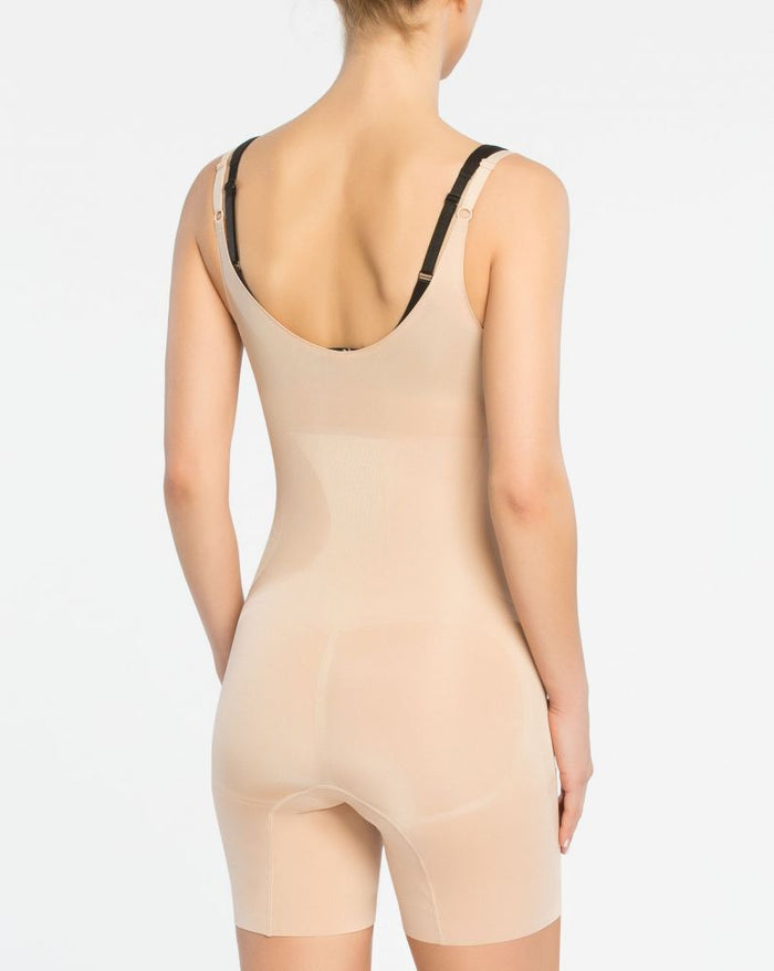 Body Spanx de medio muslo con busto abierto #10130R